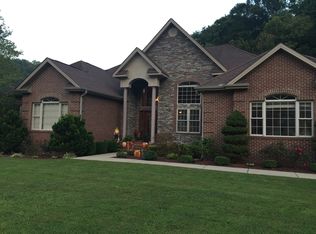 117 Spruce Ln, Pikeville, KY 41501