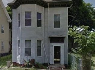 31 Alaska St, Roxbury, MA 02119