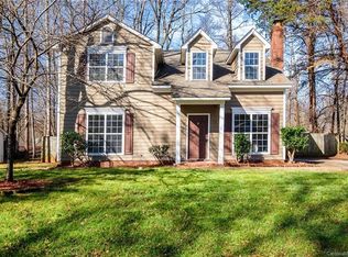 7818 Pelican Ct, Charlotte, NC 28227