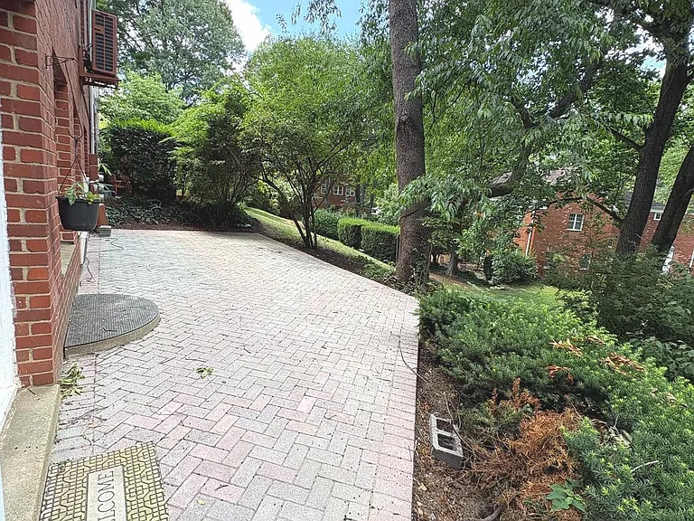 1645 Fitzgerald Ln — Photo 12