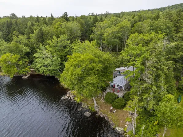 51 Bakers Way, New Portland, ME 04961