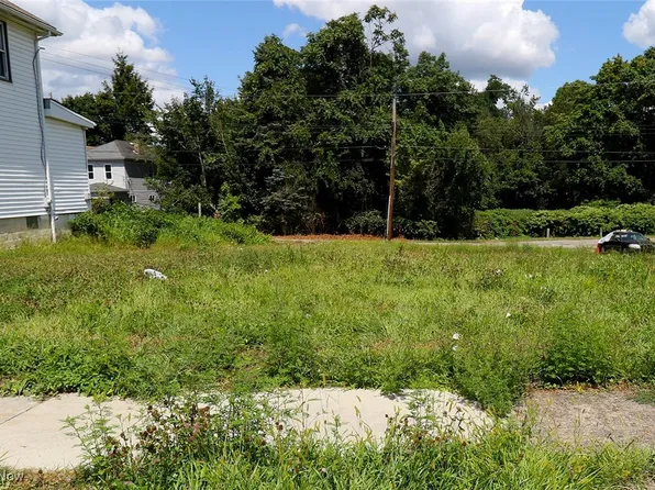 1437 & 1439 Oregon Ave, Steubenville, OH 43952