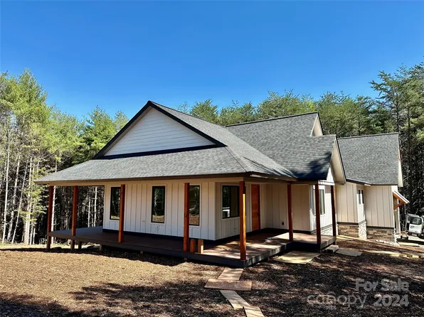 2131 Cottage Park Rd, Morganton, NC 28655