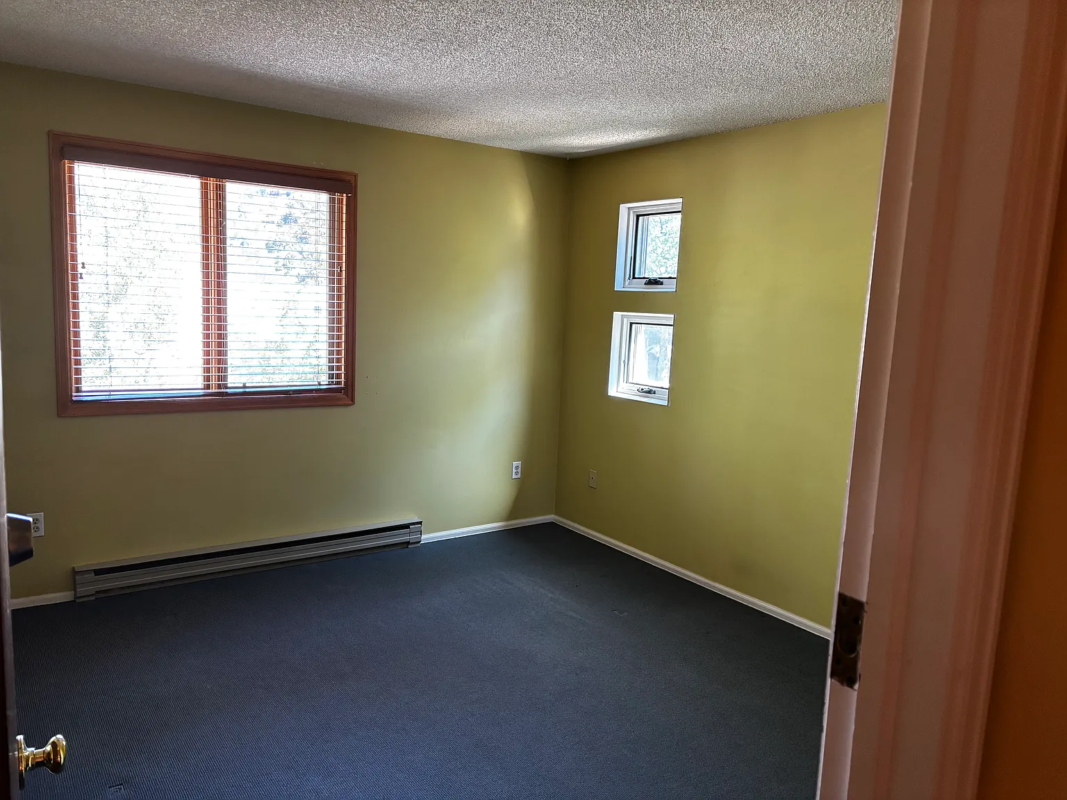3 bed, 2456 sqft, $7,250 — Photo 4