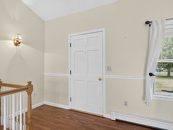 4th image of 571 Silver Street