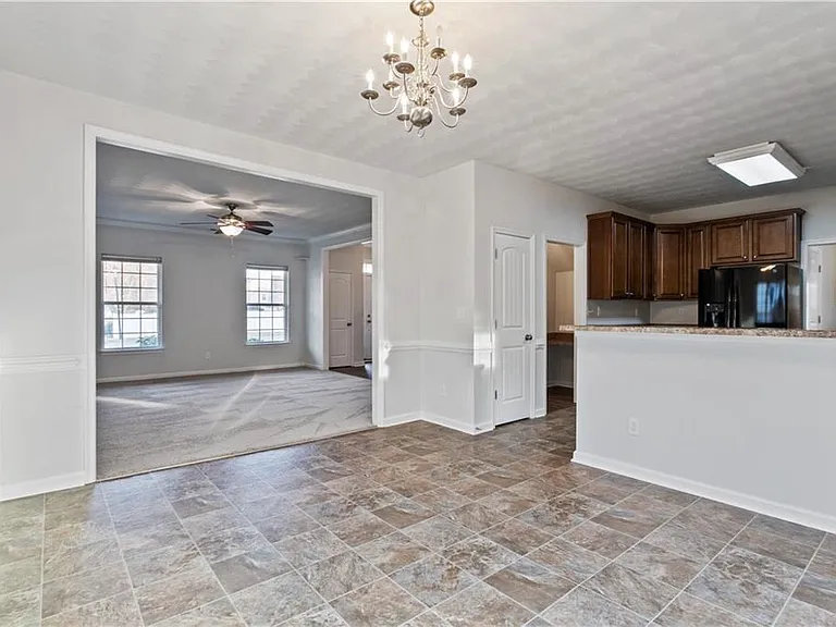 60 Manilla Ln — Photo 7