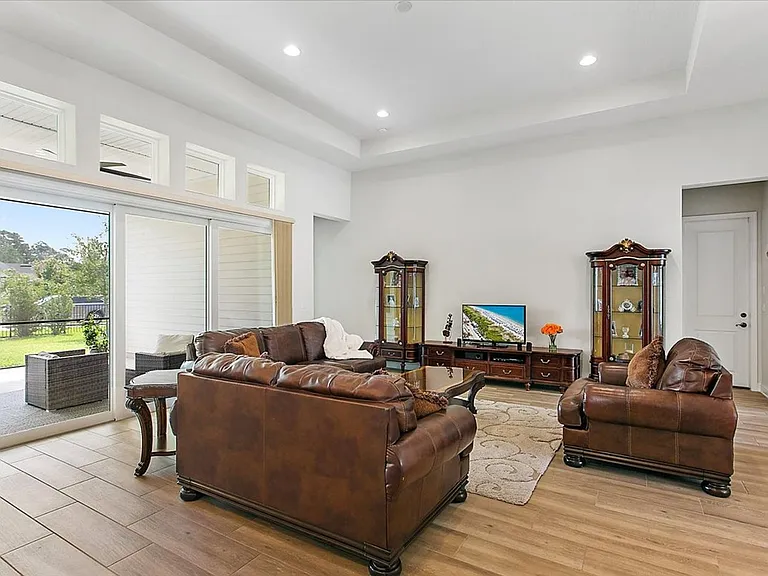464 Park Forest Dr — Photo 6