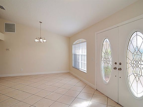 3rd image of 1409 SW Algardi Ln