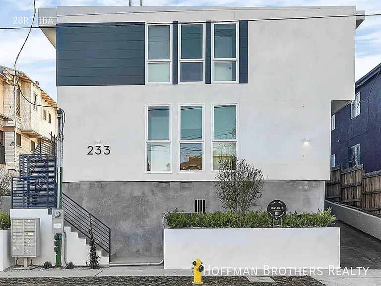 233 Rosemont Ave #3 — Photo 7