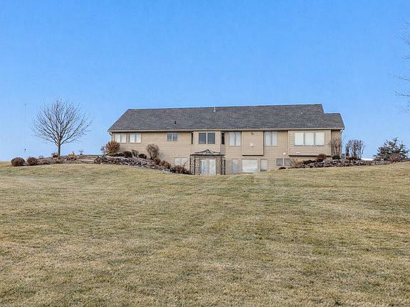 3rd image of 4207 Lost Dauphin Rd