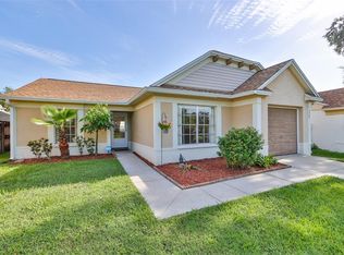 1903 Crown Park Dr, Valrico, FL 33594