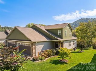 254 February Ln, Waynesville, NC 28785