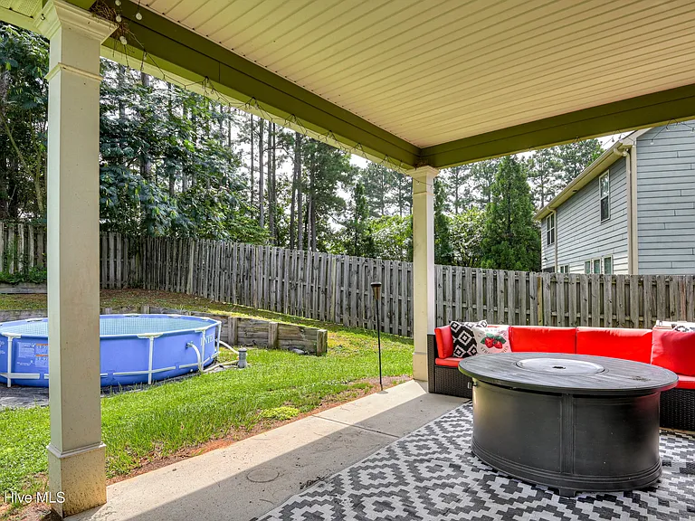 305 Brentford Ave — Photo 4