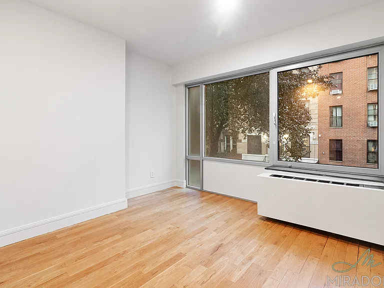 636 E 11th St #2G — Photo 10