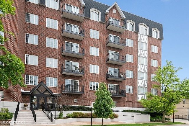 1st image of 501 Forest Ave APT 208