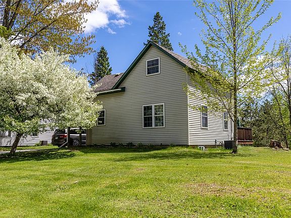 2nd image of 814 Menasha Avenue