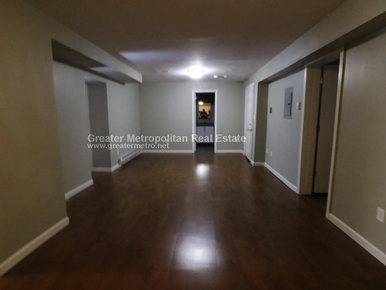 3 bed, 1100 sqft, $4,200 — Photo 2