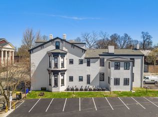 176 N Broadway #3, Lexington, KY 40507