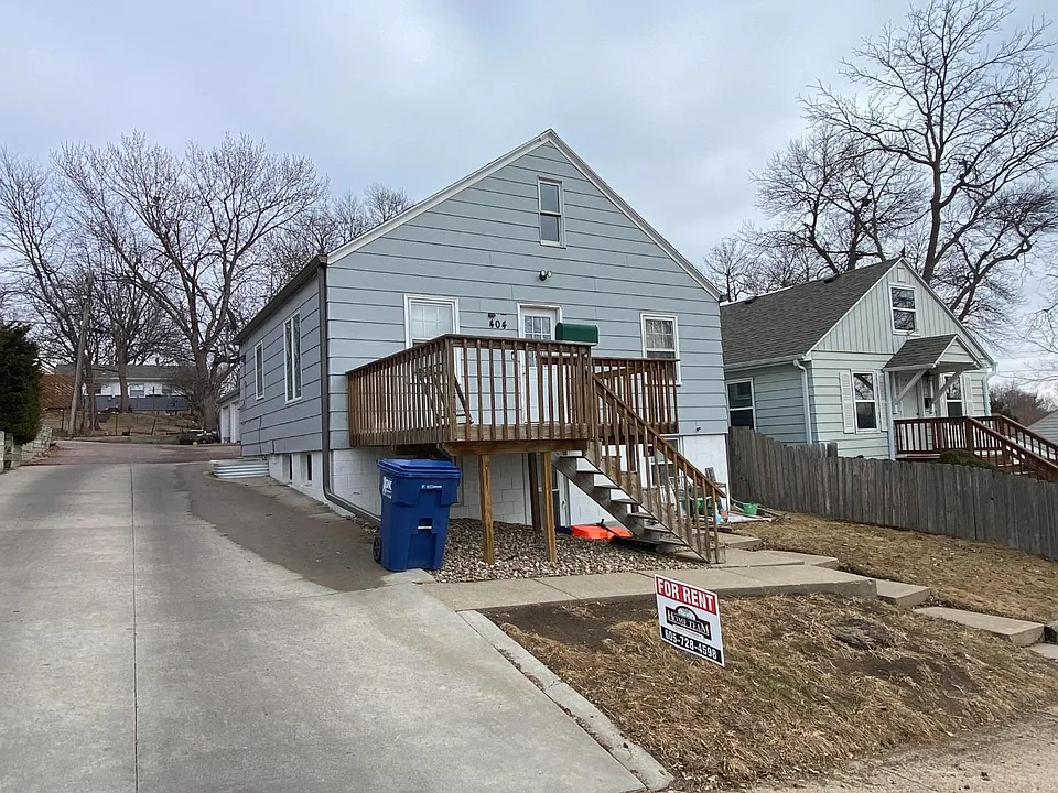 404 S Wayland Ave #1