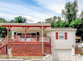 34 Water St, Windsor, PA 17366