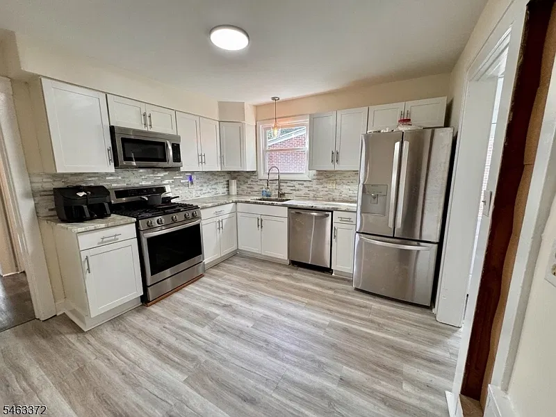 1316 Broad St — Photo 2