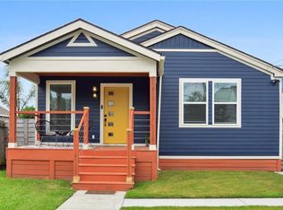 6113 Arts St, New Orleans, LA 70122
