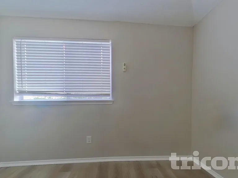4916 Dougal Ave — Photo 11
