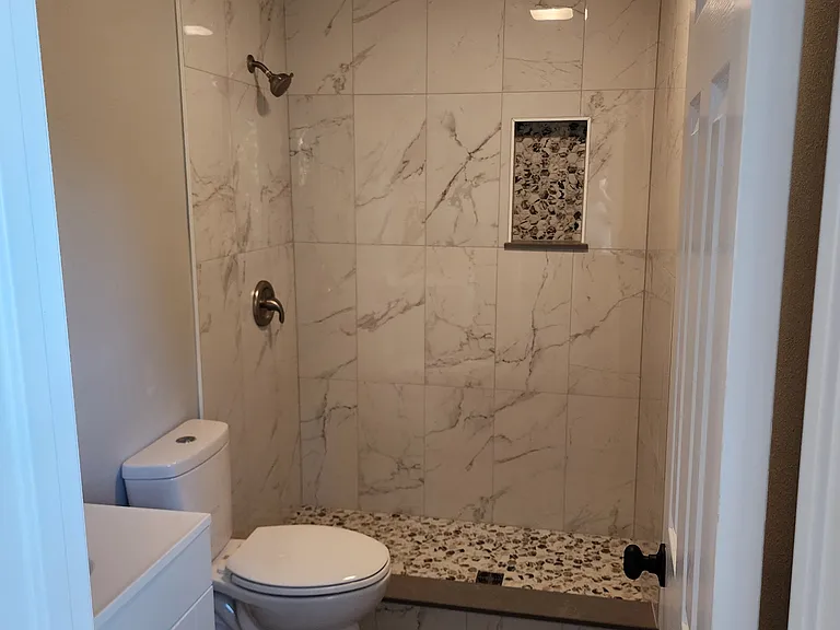 1149 Angela Dr — Photo 2