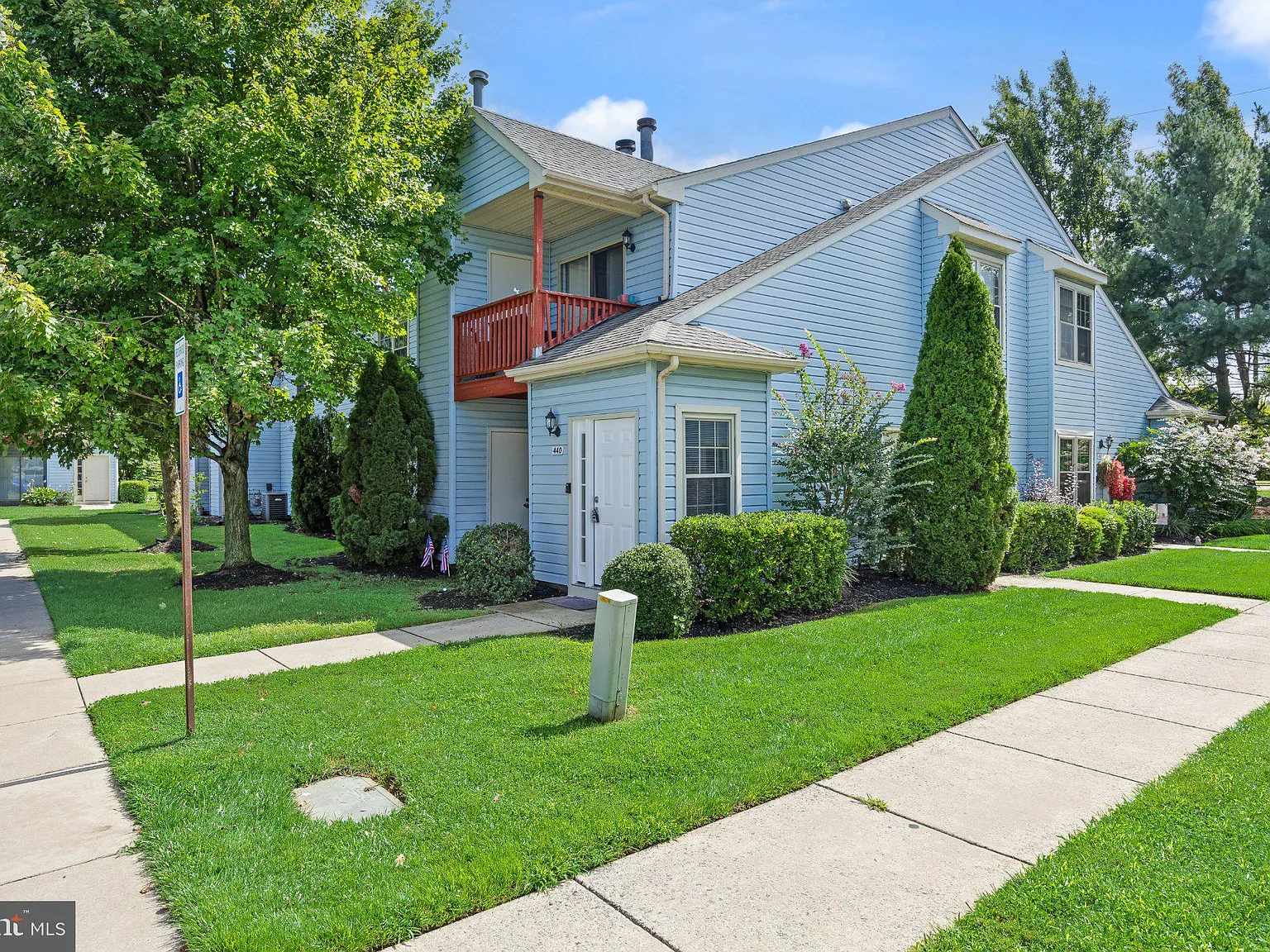 2 bed, 2.0 bath, 1086 sqft, $2,300 — Photo 3