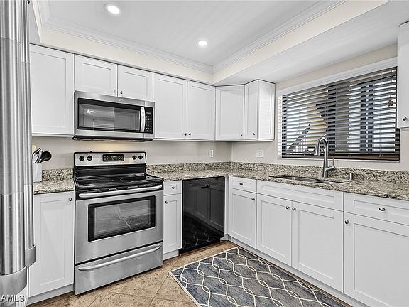 3rd image of 4240 Steamboat Bnd APT 305