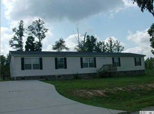 1075 Canada Dr, Dallas, NC 28034