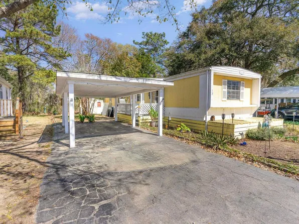 15 Burr Circle, Murrells Inlet, SC 29576