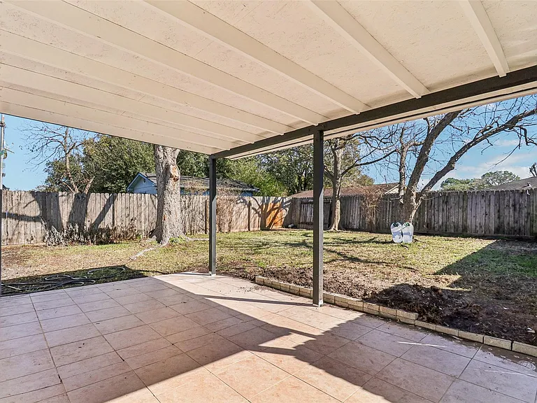 1307 Saddle Rock Dr — Photo 30