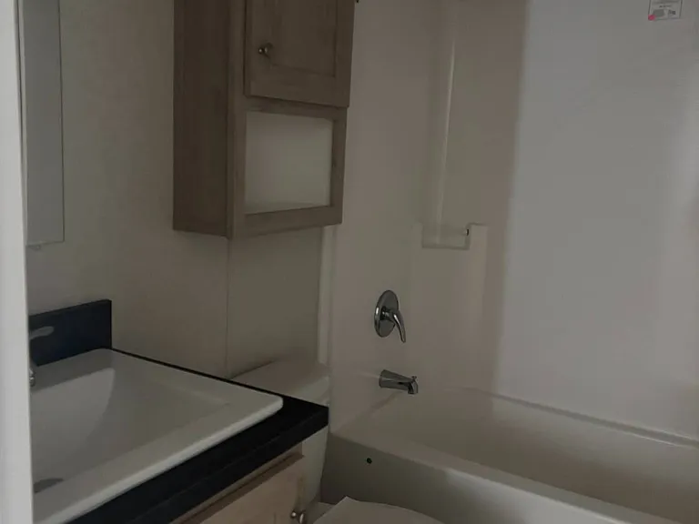 808 Stanley St #900 — Photo 10