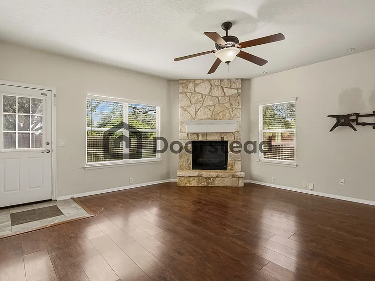 4802 James Gaines — Photo 7
