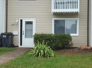 207 Greenfield Ct, Sterling, VA 20164