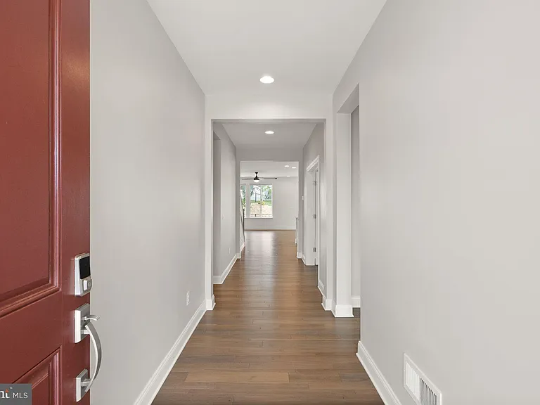 121 Cowbird St — Photo 11