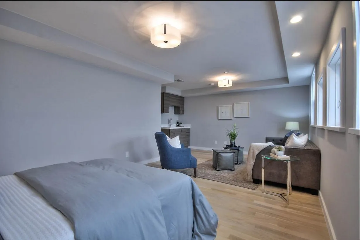 Studio, 600 sqft, $1,850 — Photo 4