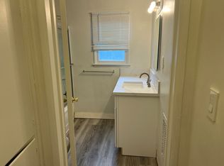 4945 Whitsett Ave, Valley Village, CA 91607