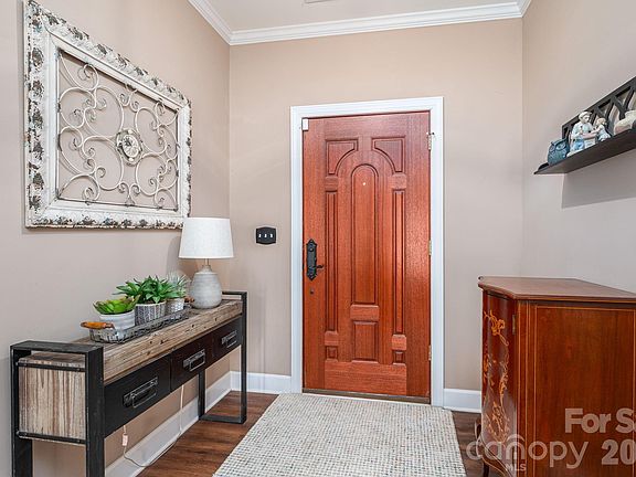 5th image of 140 Huffstetler Lake Rd