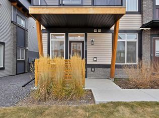 10060 W 46th St NE #812, Calgary, AB T3J0Y7