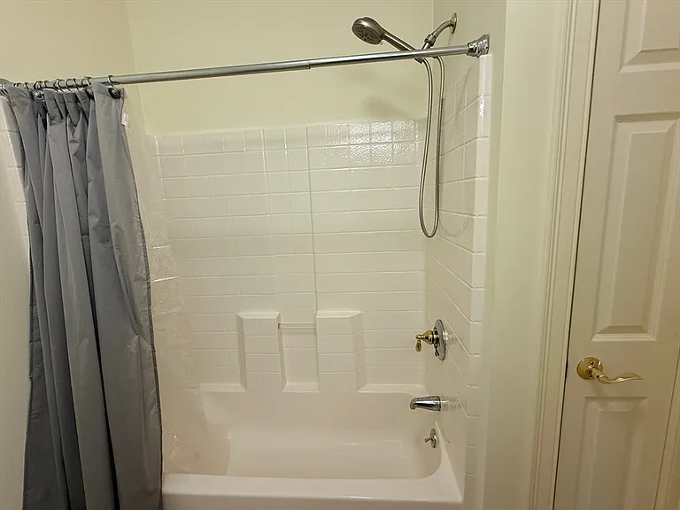 2000 Davenport Ave #2107 — Photo 30
