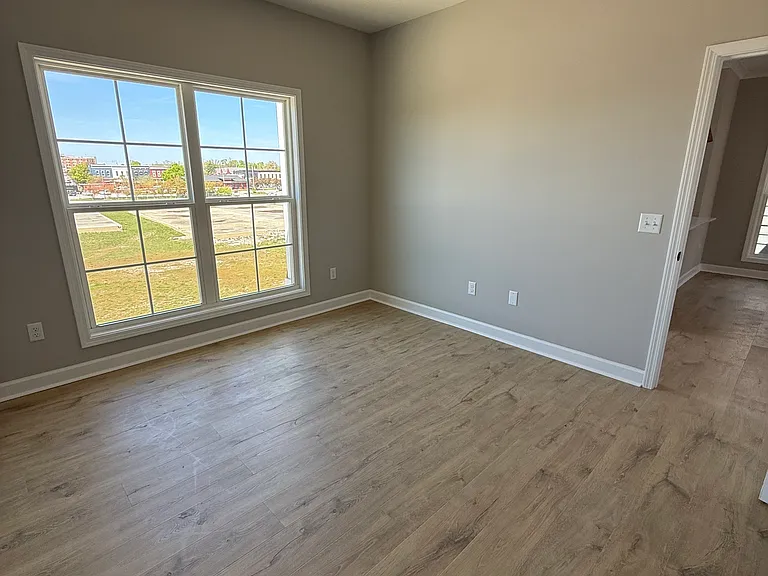 69 S Cedar Ave — Photo 11