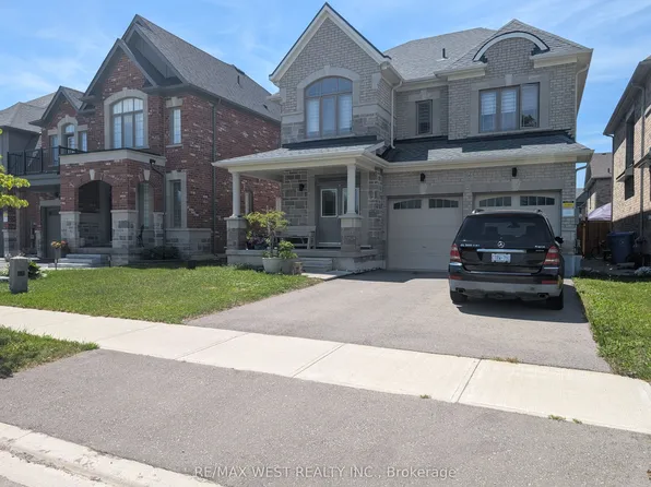 206 Dog Wood Blvd, East Gwillimbury, ON L9N 0X1