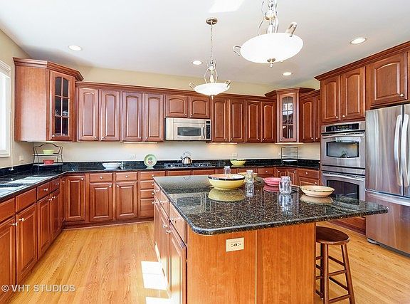 4th image of 920 Lorie Ln