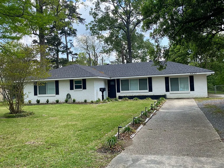 9922 N Parkview Dr — Photo 3