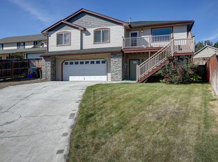 2363 SW 33rd St, Redmond, OR 97756