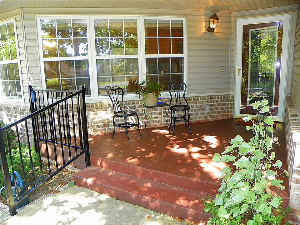 Covered Front Porch