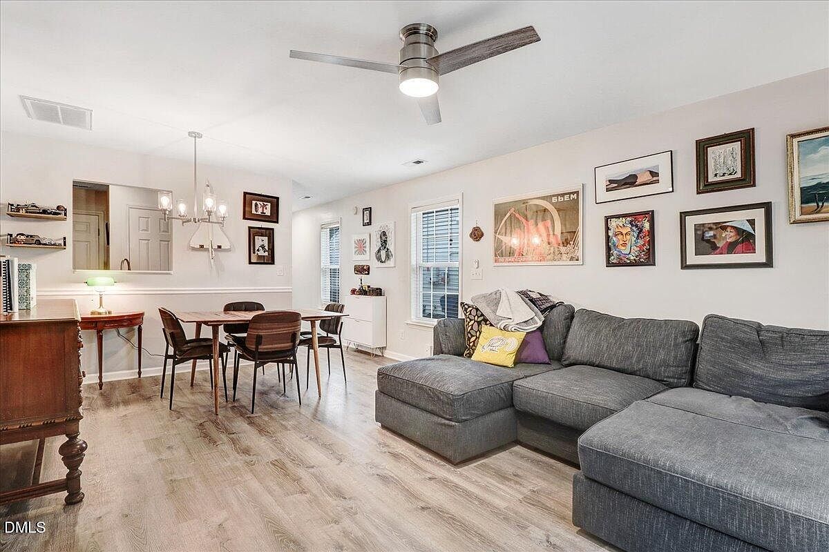 2041 Persimmon Ridge Dr