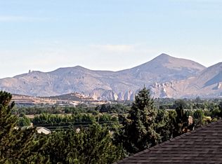 2349 SW Valleyview Dr, Redmond, OR 97756